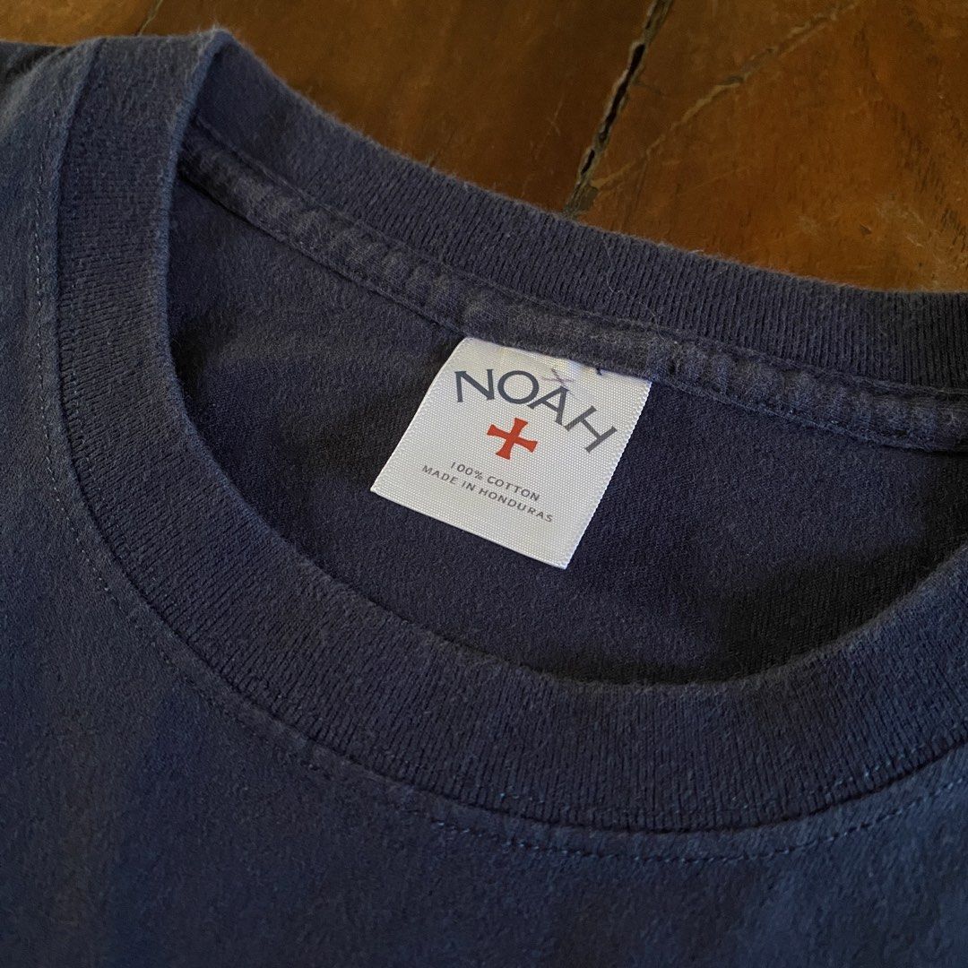 Noah cropped tshirt (Category: Tshirts & Polo Shirts ) located in Naga. Submitted by decluttertingz_ (Listing ID 1443619302, Image 3). Description: Noah navy tshirt Size XL 22x26” Color rate: 9.5/10 Issue: ginupit length haha.