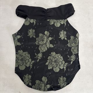 (Category: ) located in . Submitted by shopsofiascloset (Listing ID 1443532058, Image 1). Description: .