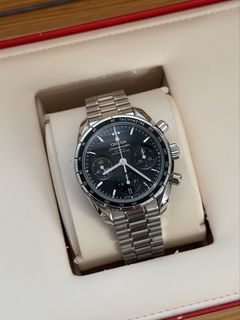 (Category: ) located in . Submitted by authoritytimepieces (Listing ID 1443598205, Image 1). Description: .