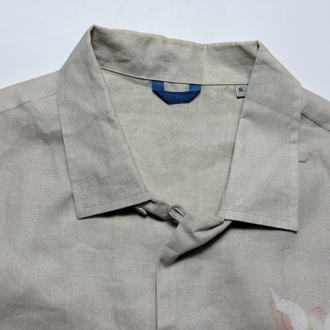 Oversized Linen Flower Polo Shirts (Category: Shirts) located in Santa Cruz. Submitted by bigsteppa.tiger (Listing ID 1443644280, Image 3). Description: Oversized Linen Flower Polo Shirts - Good as new Size - XL Width - 27 Lenght - 31 - 880 pesos .