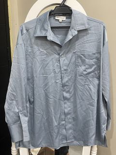(Category: ) located in . Submitted by thehangerpreloved (Listing ID 1443585055, Image 1). Description: .