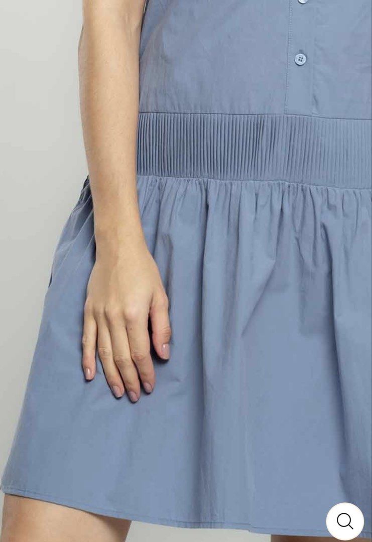 PAPERDOLLS Blue Collared Button-Up Tiered Dress Size S (Category: Dresses) located in Lemery. Submitted by lovedbyeli (Listing ID 1443509839, Image 2). Description: Used once for like 2 hrs. Size small on tag. SF c/o buyer.