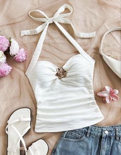 (Category: ) located in . Submitted by yilyystores (Listing ID 1443680058, Image 1). Description: .