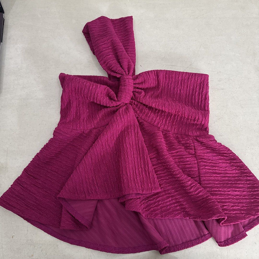 Pink Coordinates (Category: Sets or Coordinates) located in Quezon City. Submitted by shopsofiascloset (Listing ID 1443534816, Image 1). Description: .
