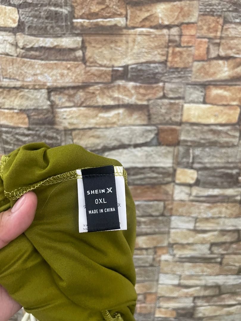 Plus Size Shein Olive Green Long Skirt (Category: Skirts) located in Pagbilao. Submitted by haveyoumettesa (Listing ID 1443671347, Image 3). Description: - Olive green long skirt - Brand: Shein - Features elastic waistband with drawstring - Size: Fits XL to 1XL - Condition: Brand new, never worn - Perfect for casual wear.