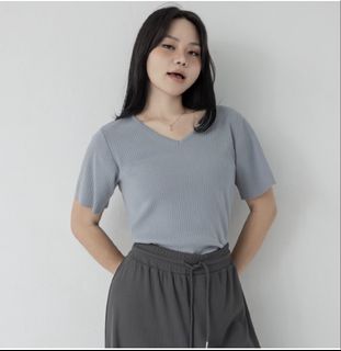 （分類：）位於 。 由 katieeee_ 提交（商品編號 1443627878，圖片 1）。簡介： 。