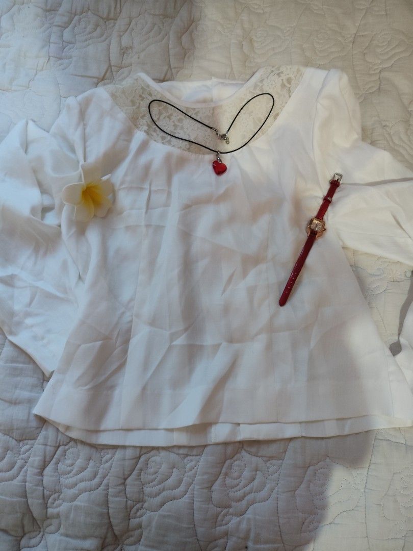 FWP (Category: Blouses) located in Hulu Selangor. Submitted by matcha4latte (Listing ID 1443635372, Image 1). Description: .