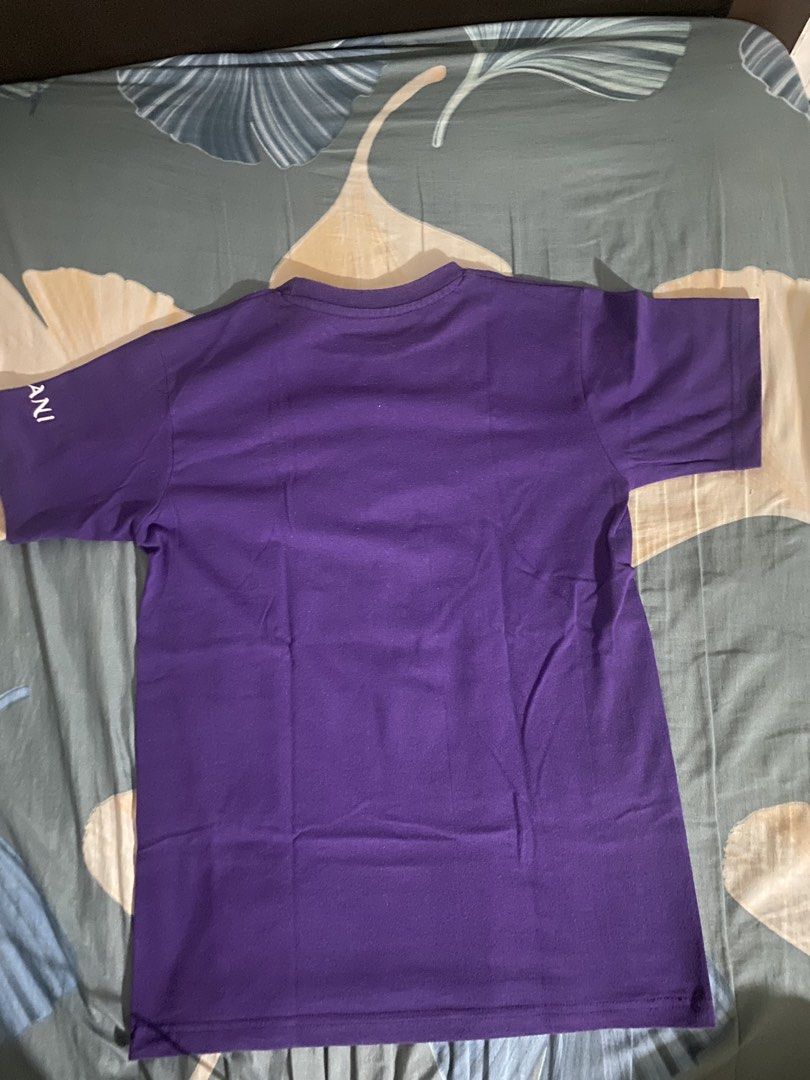 Purple Fish Graphic Shirt (Category: Shirts) located in Quezon City. Submitted by naruiii (Listing ID 1443632135, Image 2). Description: Length: 25in Width: 17in Size: S in tag.