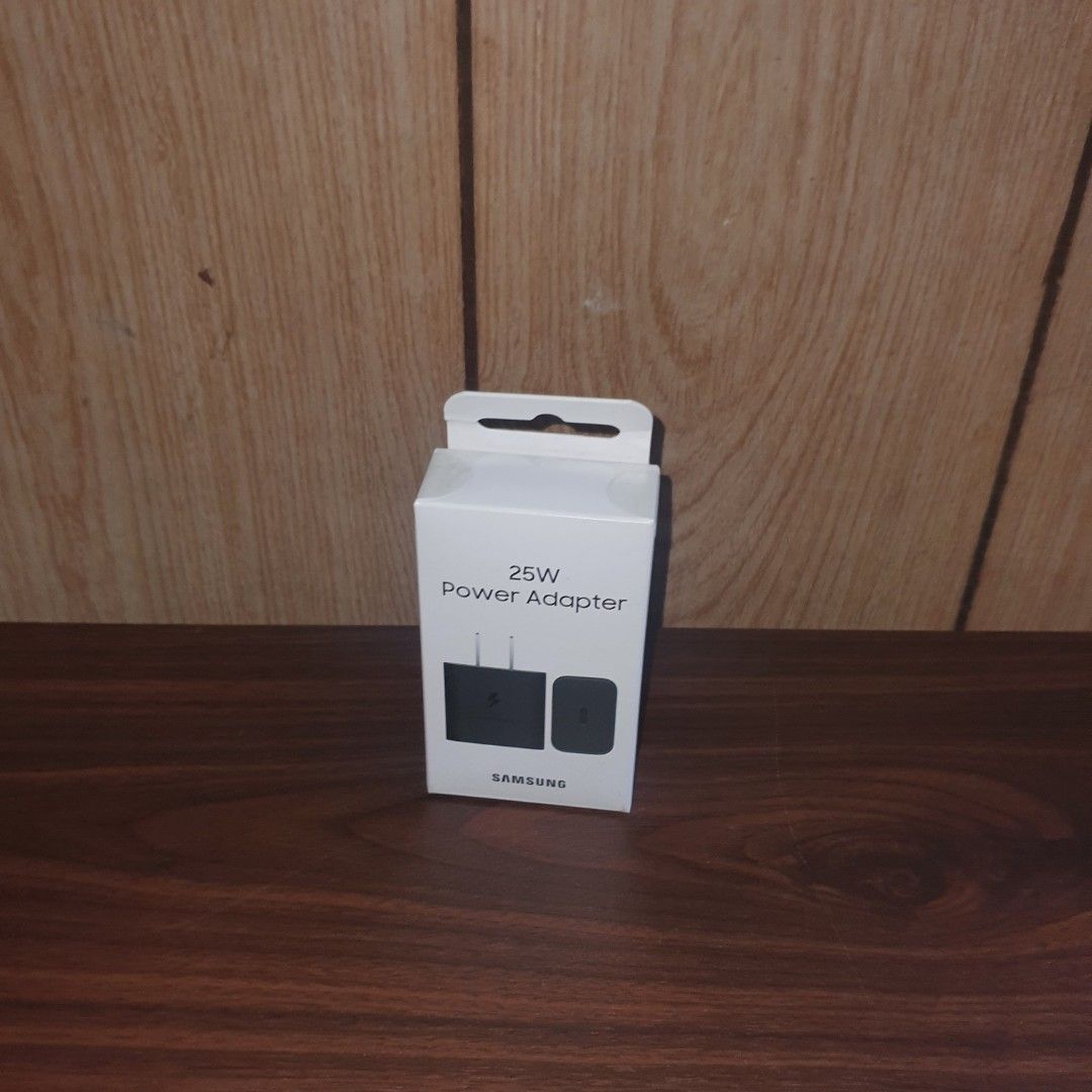 Samsung 25w fast charger (Category: Chargers & Cables) located in Pasig City. Submitted by last_price_posted (Listing ID 1443638280, Image 1). Description: .