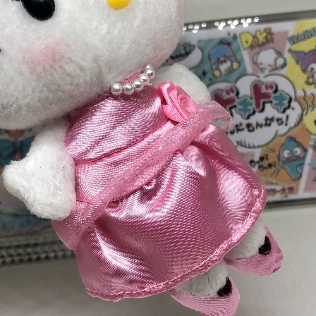 SANRIO HELLO KITTY PLUSH CHARM (Category: Plushies & Soft Toys) located in Quezon City. Submitted by kitsune.treasures (Listing ID 1443671135, Image 3). Description: *First to pay policy! *1 day reservation only. Failure to pay on time, auto cancel. 📍Quezon City * MOD: J&T | Lalamove * MOP: GCASH | BPI 📦ON HAND AND READY TO SHIP CONDITION: WHAT YOU SEE IS WHAT YOU GET. Dimensions: Kindly check the photos for the actual measurements. Please chec