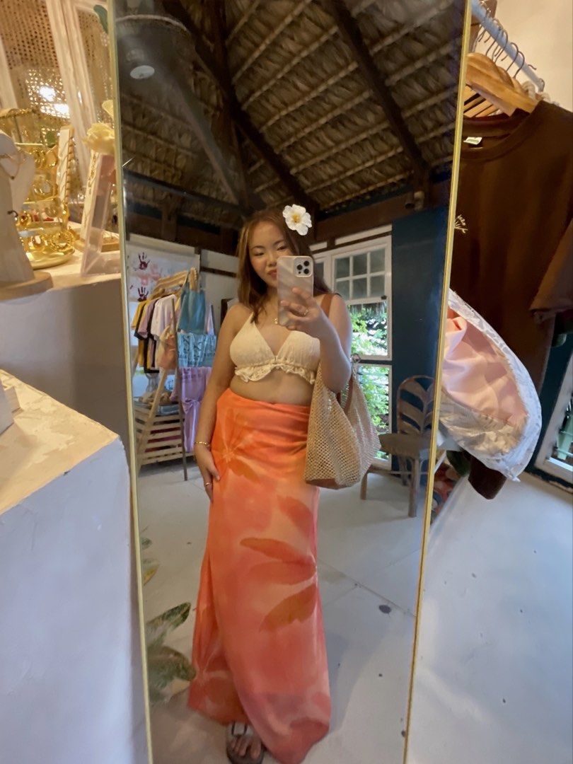 SHE!N Orange Beach Summer Skirt (Category: Skirts) located in Quezon City. Submitted by ree_.declutters (Listing ID 1443602380, Image 3). Description: Only worn once in ELYU trip Hugs my body so good and very pretty color! What you see is what you get Original price: ₱499 Selling price: ₱250.