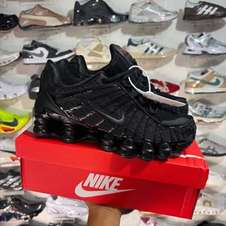 (Category: ) located in . Submitted by sneakerfreakerph (Listing ID 1443556542, Image 1). Description: .