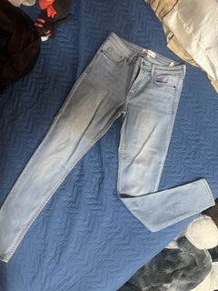 (Category: ) located in . Submitted by ammmilo (Listing ID 1443629120, Image 1). Description: .