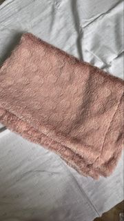 (Category: ) located in . Submitted by declutteringmj (Listing ID 1443561481, Image 1). Description: .