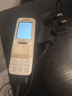 （分類：）位於 。 由 mskateblue 提交（商品編號 1443561753，圖片 1）。簡介： 。