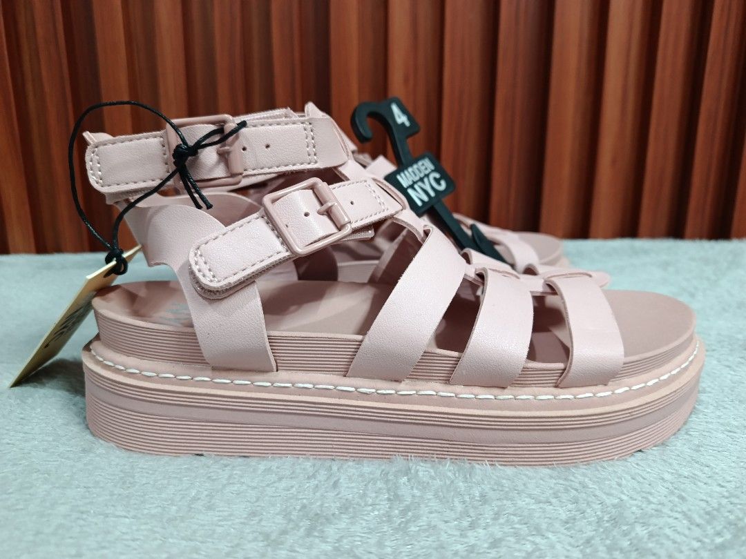 Steve Madden pink sandals (Category: Sandals) located in Quezon City. Submitted by brand_dyn3 (Listing ID 1443625834, Image 2). Description: Steve Madden NYC pink sandals us4.
