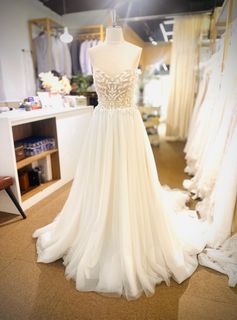 (Category: ) located in . Submitted by gownsalesstore (Listing ID 1443634230, Image 1). Description: .