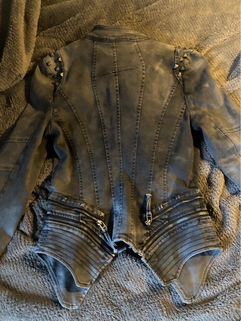 Studded Grey Denim Jacket (Category: Coats, Jackets and Outerwear) located in Makati City. Submitted by basedg0d (Listing ID 1443589385, Image 3). Description: Fits XS-M - Removable Zippers Tags: gyaru, opium, y2k, gothic, scene, y2k.