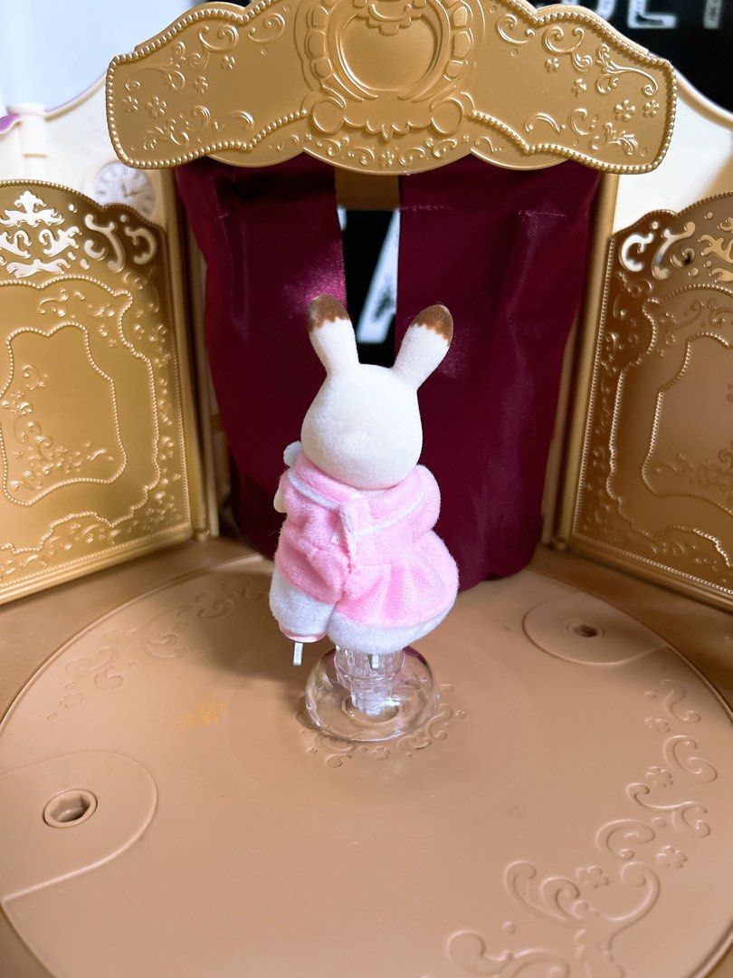 Sylvanian Families Skating/ Chocolate Rabbit (Category: Figurines & Statues) located in Navotas City. Submitted by jannajay127 (Listing ID 1443688282, Image 2). Description: .