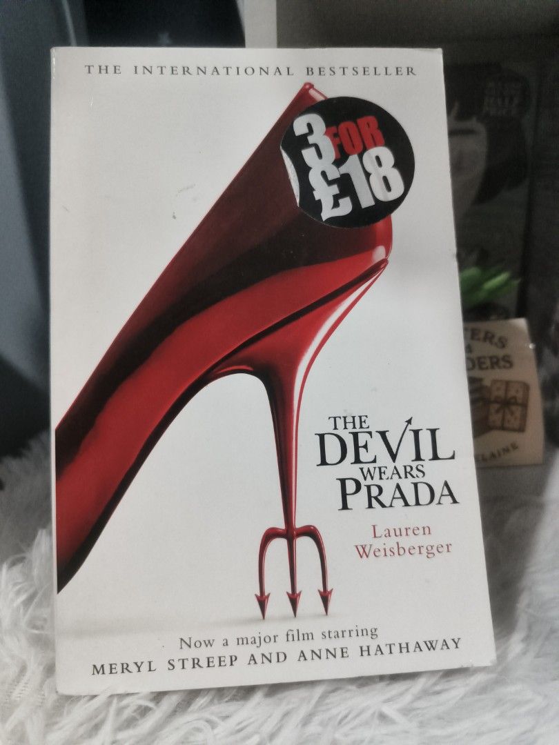 The Devil Wears Prada by Lauren Weisberger (Category: Storybooks) located in Cabuyao City. Submitted by chaptersandwonders143 (Listing ID 1443602203, Image 1). Description: condi: with minimal insect bite and dirt in the upper part of edges. - International bestseller - Now a major film starring Meryl Streep and Anne Hathaway - Story of high fashion, low cunning, and a boss from hell - Sassy, insightful, and compared to Sex and the City.