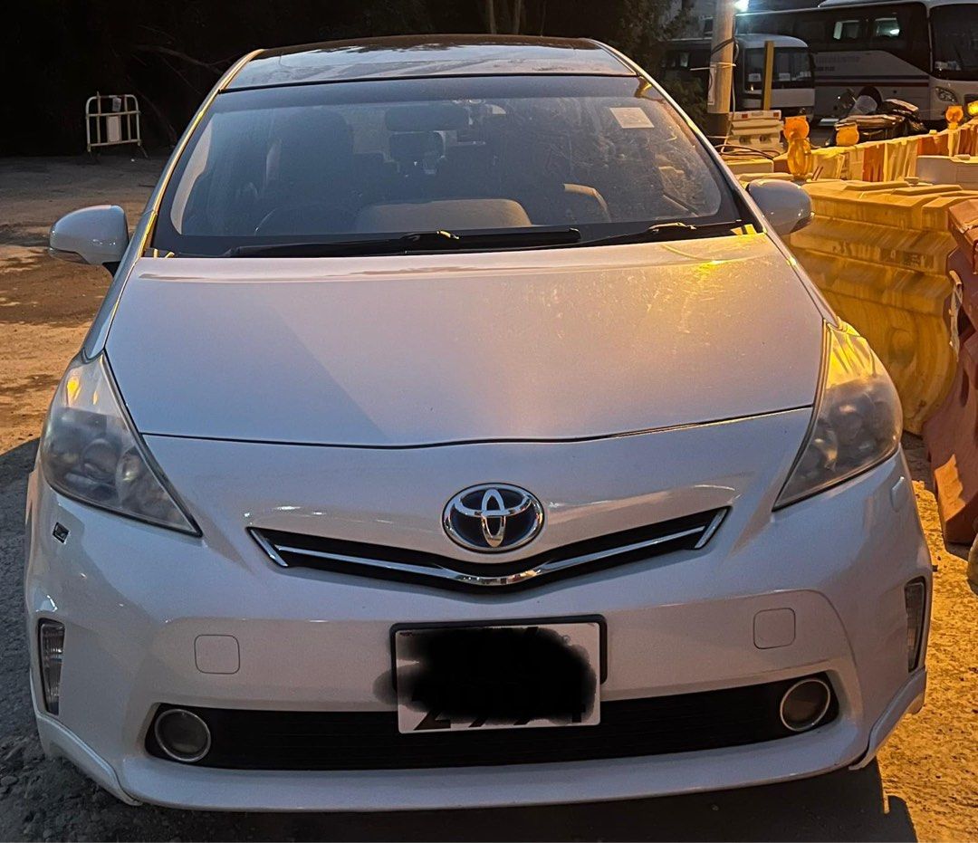 Toyota Prius 1.8 Alpha 7-Seater Auto （分類：車輛放售）位於 Hong Kong。 由 sam852hk 提交（商品編號 1443643710，圖片 2）。簡介： 96310424 call for more detail I help my friend to sell this car. This car is my friend you can call him for inquiry can see the Car Tung Chung. Any time 。