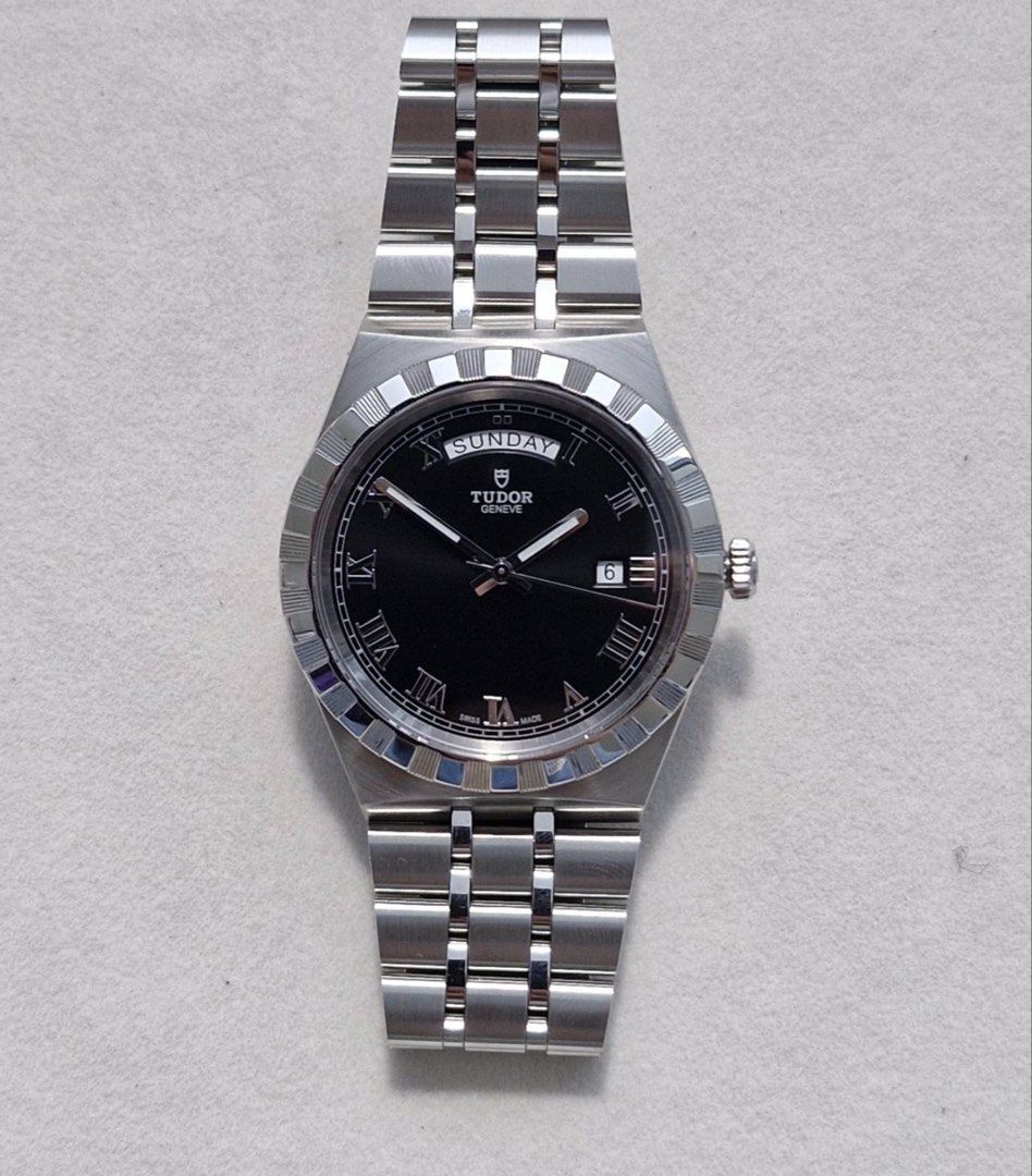 Tudor Royal Day Date Black Dial 41 (Category: Luxury Watches) located in San Juan City. Submitted by rhyswatchph (Listing ID 1443655271, Image 1). Description: Tudor Royal 41 Black Year 2021 Full Set Condition 9.8/10 130,000 .