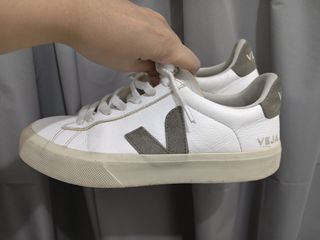 (Category: ) located in . Submitted by declutterpreloved2.0 (Listing ID 1443644576, Image 1). Description: .