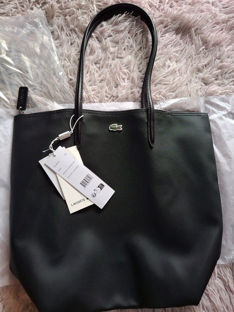 Vertical tote L1212 (Category: Tote Bags) located in Imus. Submitted by keenahsgiftshop (Listing ID 1443605274, Image 2). Description: Large Vertical tote ▪︎ color: Noir (black) ▪︎ Brand new with tag, paper bag ▪︎ Authenticity Guaranteed! ▪︎ Pinas on hand P4,990 only ▪︎ 2,000 downpayment to reserve Shipping fee & insurance c/o buyer ☝️No payment, no reservation/ no processing of order **Store promotion/sale may change weekly, kindly check latest 