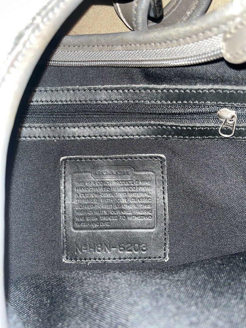 Vintage Coach Ergo Neoprene (Category: Luxury Bags & Wallets) located in San Pedro. Submitted by kat.katl (Listing ID 1443571299, Image 2). Description: - Grey Coach hobo bag - Black interior lining - Interior zip pocket - Strap with buckle detail and Coach logo - Serial number: H8N - 6203 - Made in Mexico Coach Ergo Neoprene Rfs: decluttering.