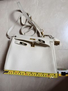 （分類：）位於 。 由 lovepugpug 提交（商品編號 1443546824，圖片 1）。簡介： 。