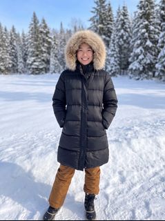 (Category: ) located in . Submitted by prelovedwinterwear (Listing ID 1443636897, Image 1). Description: .