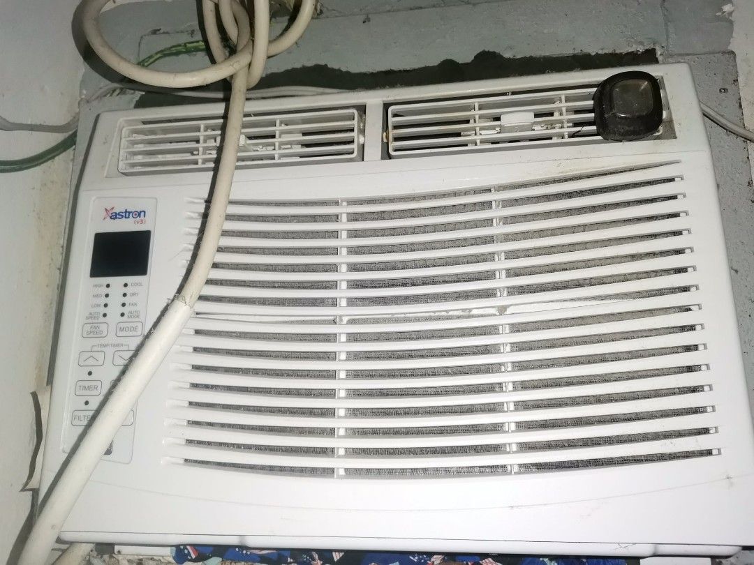 Xastron Inverter Class Window Type Aircon R-32 Refrigerant (Category: Air Conditioning and Heating) located in Quezon City. Submitted by rapholacris2026 (Listing ID 1443630616, Image 3). Description: - Xastron Window Type Aircon - Inverter Technology for energy savings - Uses eco-friendly R-32 refrigerant - High Energy Efficiency Rating: 3.12 EER - Cooling Capacity: 1.60 kW - Power Input: 580.00 W - Low Monthly Energy Consumption: 125.28 kWh - Co