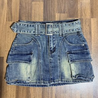 (Category: ) located in . Submitted by kxrmx888 (Listing ID 1443575075, Image 1). Description: .