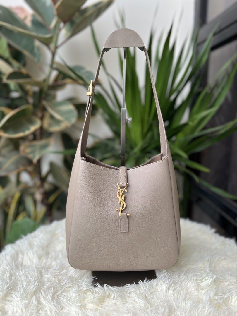 YSL LE 5 À 7 SUPPLE SMALL (Category: Luxury Bags & Wallets) located in Cagayan de Oro. Submitted by orocurations (Listing ID 1443684367, Image 1). Description: - Slightly used. Good as new/no flaws. - Store bought in Japan YSL boutique. - YSL website official color: “Dusty Grey” (but looks Beige in person). - Complete inclusions: box, dust bag, store receipt and tags. - Guaranteed Authentic 💯 - FEATURES FINELY GRAINED LEATHER AND A TONAL SUEDE L