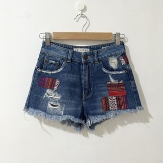 (Category: ) located in . Submitted by shop_qrated (Listing ID 1443758088, Image 1). Description: .