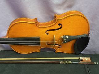 (Category: ) located in . Submitted by genius_strings (Listing ID 1439771032, Image 1). Description: .