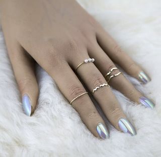 (Category: ) located in . Submitted by buysellcloset (Listing ID 1443744410, Image 1). Description: .