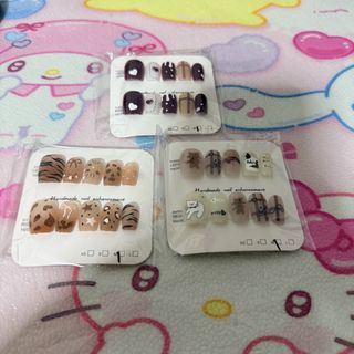(Category: ) located in . Submitted by CherryBerryCloset (Listing ID 1443887597, Image 1). Description: .