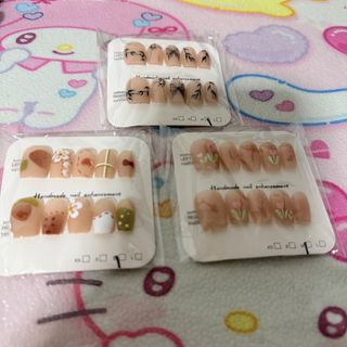 (Category: ) located in . Submitted by CherryBerryCloset (Listing ID 1443887874, Image 1). Description: .