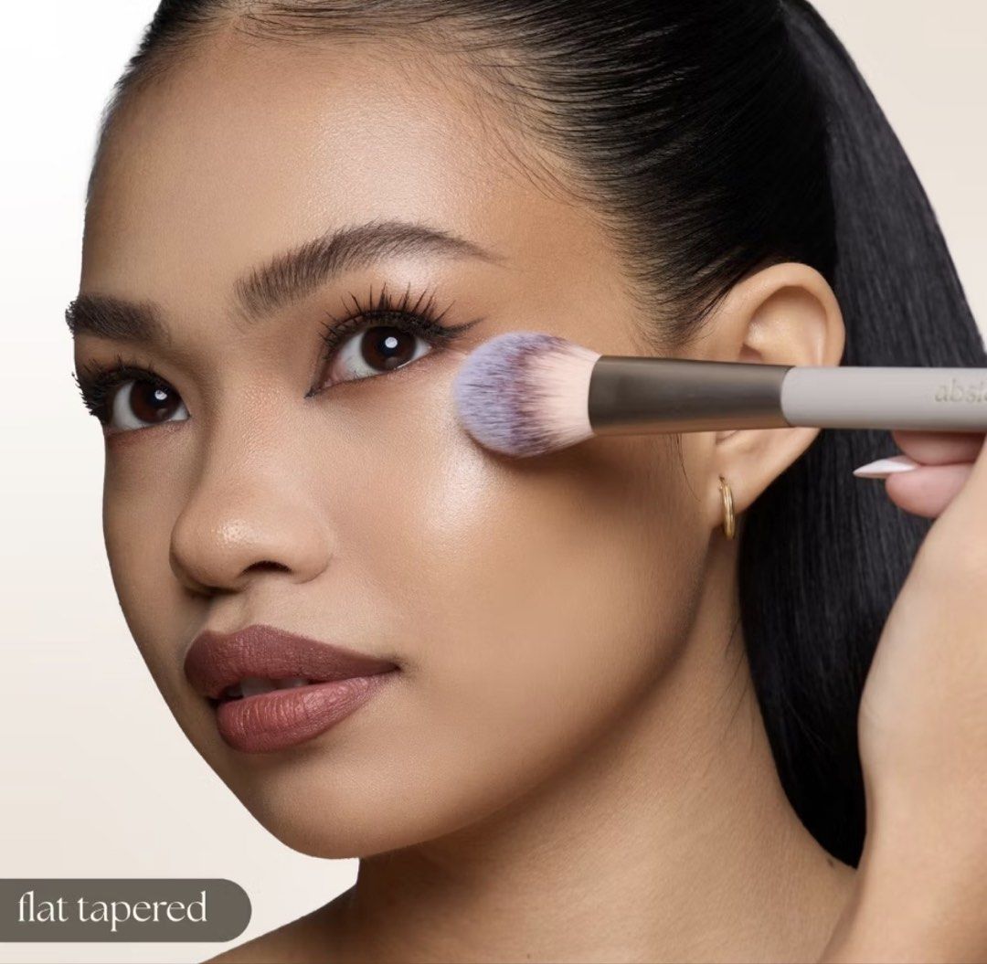 Absidy Precise Setting & Flat Tapered Powder Brush (Category: Makeup) located in Quezon City. Submitted by azifaire (Listing ID 1443862591, Image 2). Description: - Absidy Powder Brush Set (2 brushes) Brand New - Precise Setting Brush - Php 210 - Flat Tapered Brush - 245 - Shipping to be shouldered by the buyer (free j&t shipping if you buy both) GCash only (payment first basis) RFS: extra.