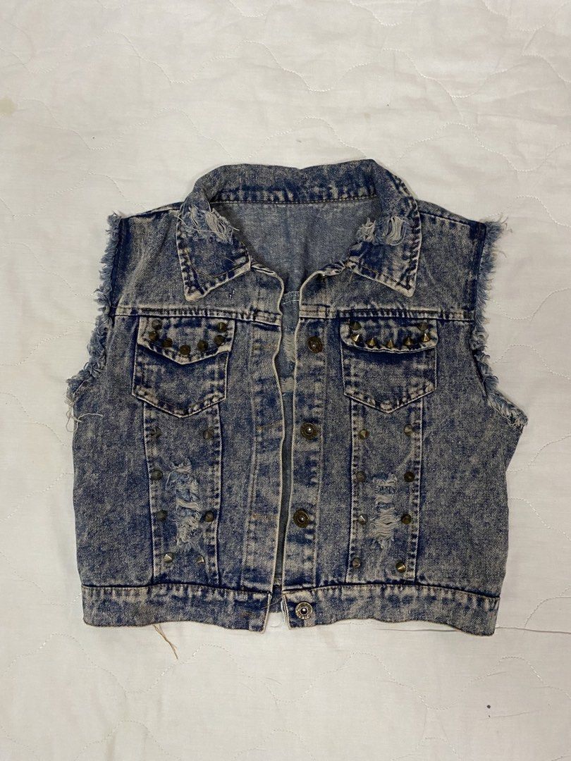 Acid Wash Denim Vest with Studs (Category: Others Tops) located in Quezon City. Submitted by viacb (Listing ID 1443851364, Image 1). Description: mop: gcash mod: jnt/lalamove *location: quezon city .