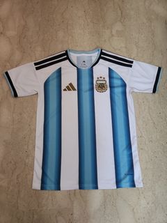 (Category: ) located in . Submitted by william_sherlyn11_sports (Listing ID 1443751929, Image 1). Description: .