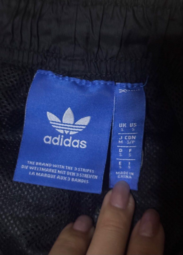 Adidas Track Pants Black Joggers (Category: Joggers) located in Cainta. Submitted by ttrina (Listing ID 1443896800, Image 2). Description: ‼️PRICE NEGOTIABLE 💟 issues: logo slightly peeling 📍cainta or qc (vmapa area) 🚚 j&t or lalamove 💵 gcash or gotyme 💟 dm for more details .