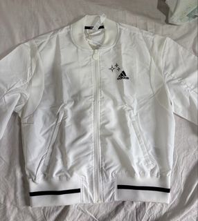 (Category: ) located in . Submitted by amiwear (Listing ID 1443886598, Image 1). Description: .