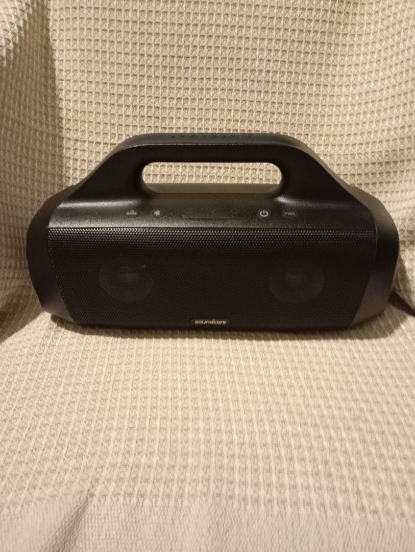 Anker Soundcore Motion Boom portable Bluetooth speaker (Category: Soundbars, Speakers & Amplifiers) located in Valenzuela. Submitted by shoppedemiel (Listing ID 1443882182, Image 3). Description: The speaker measures approximately 11.5 inches long, 6.5 inches tall, and 4 inches wide. It weighs about 54.38 oz (roughly 3.4 lbs). The top panel contains control buttons for power, Bluetooth pairing, volume adjustment, playback control, and the dedicat