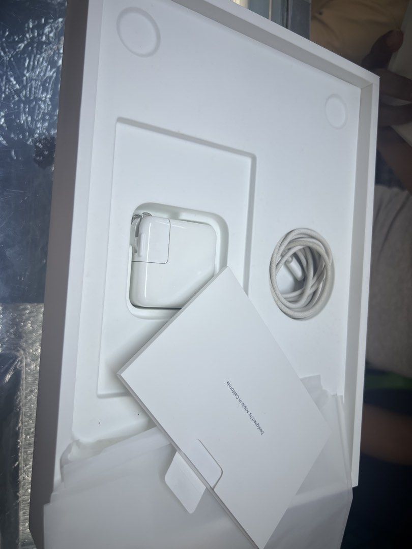 Apple MacBook Air 13-inch Chip M2 (Category: Laptops & Notebooks) located in Manila. Submitted by vaniextura (Listing ID 1443720791, Image 3). Description: - MacBook Air M2 Chip -memory 8gb -storage 256gb - cc 45 - max capacity 92% - Color: Star light - Includes Original Charger - Original Box Included - Works Perfectly - Perfect for School or Work.