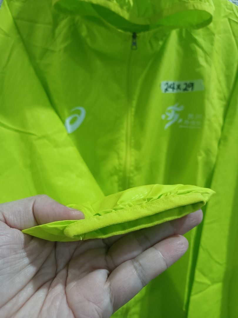 ASICS LIGHT WEIGHT WATER RESISTANT WINDBREAKER JACKET (OFF) (Category: Coats, Jackets and Outerwear) located in Calamba. Submitted by roots.online (Listing ID 1443887668, Image 3). Description: Details: Not Asics, OFF only. Can fit XL. Fabric has a nice pattern seen by looking at different angle. Dimes: 24W x 29L Color: Neon yellow green Condition: Excellent, random Chinese tag Please manage your expectation, item being sold is preloved and not b