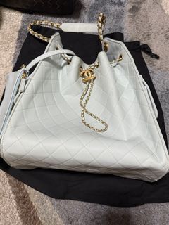 (Category: ) located in . Submitted by balenciaga.couture (Listing ID 1443755113, Image 1). Description: .