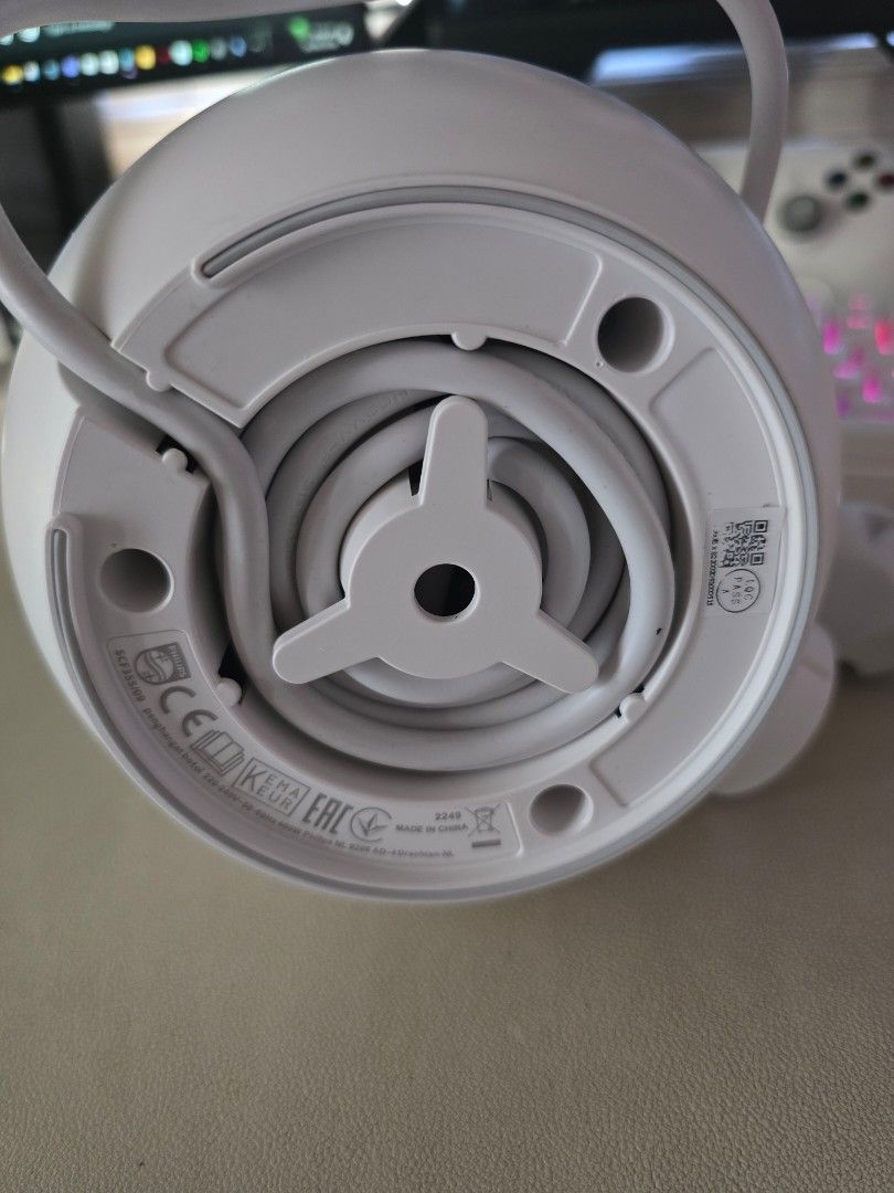 Avent bottle warmer (Category: Breastfeeding & Bottle Feeding) located in Cainta. Submitted by mayiaba (Listing ID 1443807274, Image 3). Description: Avent Bottle Warmer Our fastest electric bottle warmer For days when you're rushed off your feet, this Philips Avent ba by bottle warmer warms your milk quickly and evenly in just 3 minutes. Easy to operate, it feat ures a handy defrost setting an d can also be used to warm babv food • Warms babv bo