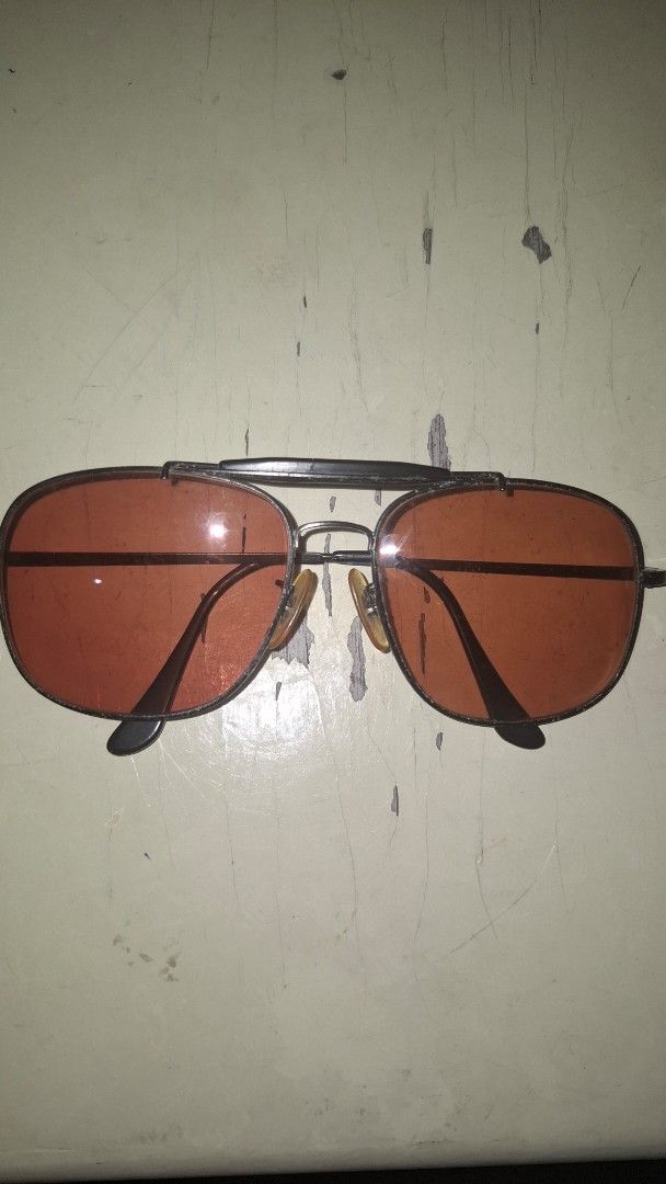 Aviator Sunglasses with Brown Lenses (Category: Sunglasses & Eyewear) located in Manila. Submitted by ginacruz899 (Listing ID 1443821253, Image 1). Description: .
